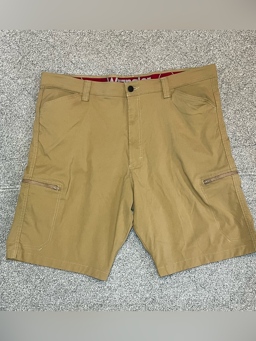 Wrangler Outdoor Cargo Shorts Mens Size 40 Beige Nylon Stretch Hiking